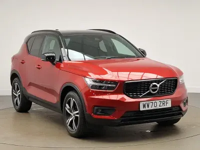 Used Volvo XC40 R-Design 163 HP (119 kW) 2020 Red SUV