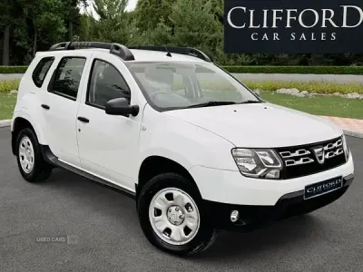 Used Dacia Duster Ambiance 110 HP (80 kW) 2016 White SUV