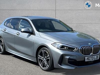 Usado BMW 118 M Sport 136 HP (100 kW) 2023 Cinzento Citadino