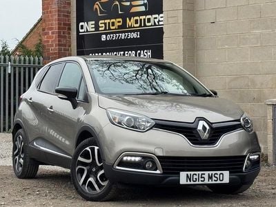 Used Renault Captur Dynamique 90 HP (66 kW) 2015 Beige SUV