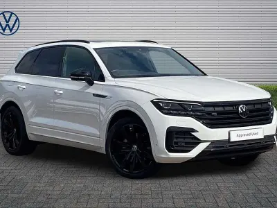Used VW Touareg Black Edition 286 HP (210 kW) 2023 Pure white SUV