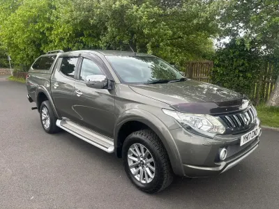 Used Mitsubishi L200 181 HP (133 kW) 2017 Green Pickup