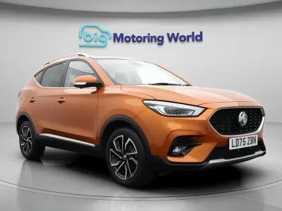 Used MG ZS Exclusive 105 HP (77 kW) 2025 Orange SUV