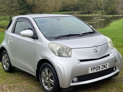 Toyota iQ