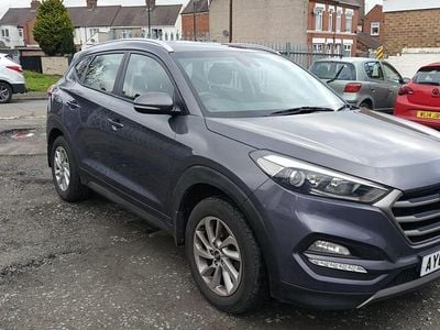 Usado Hyundai Tucson SE 116 HP (85 kW) 2015 Cinzento SUV