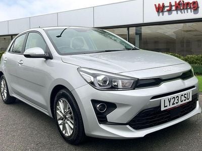 Used Kia Rio 83 HP (61 kW) 2023 Silver Hatchback