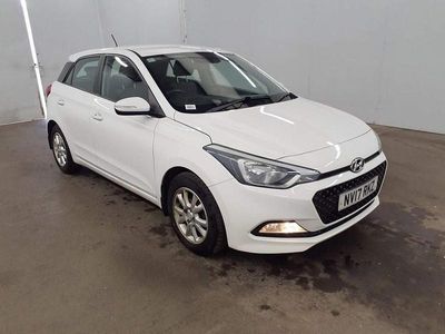 Used Hyundai i20 Edition 84 HP (61 kW) 2017 White Hatchback