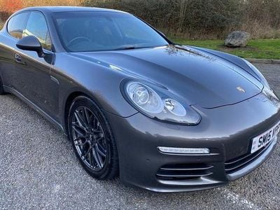 Used Porsche Panamera 300 HP (220 kW) 2015 Grey Hatchback