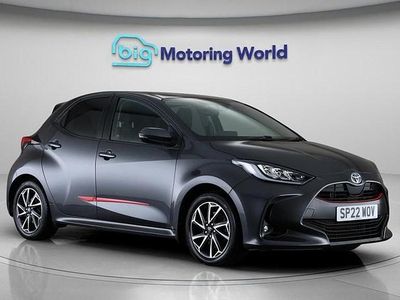 Used Toyota Yaris Hybrid Design 116 HP (85 kW) 2022 Grey Hatchback