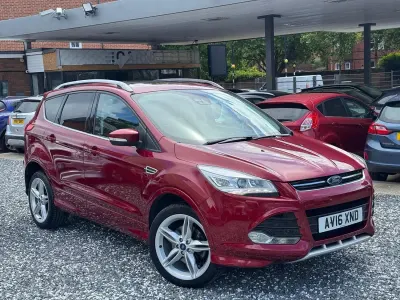 Usado Ford Kuga Titanium X 180 CV (132 kW) 2016 Rojo SUV