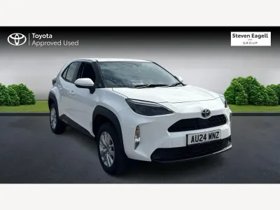 Used Toyota Yaris Hybrid 2024 White Hatchback