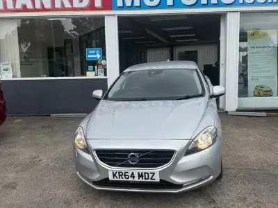 Used Volvo V40 SE 115 HP (84 kW) 2014 Silver Hatchback