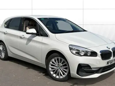 Begagnad BMW 220 Luxury Line 192 HK (141 kW) 2020 Kombi