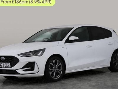 Used Ford Focus ST-Line 125 HP (91 kW) 2023 White Hatchback
