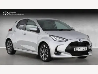 Used Toyota Yaris 114 HP (83 kW) 2020 Silver Hatchback