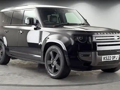 Usado Land Rover Defender HSE Dynamic 300 HP (220 kW) 2024 SUV