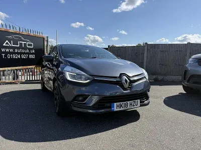 Used Renault Clio Signature 90 HP (66 kW) 2018 Grey Hatchback