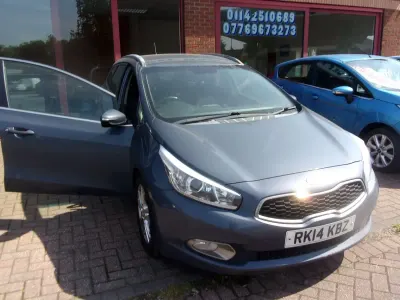 Used Kia Ceed 128 HP (94 kW) 2014 Blue Hatchback