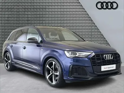 Used Audi Q7 Black Edition 334 HP (245 kW) 2022 Blue SUV