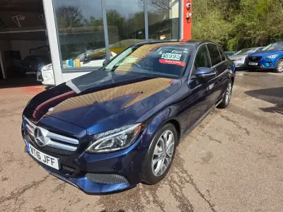 Usado Mercedes C220 2016 Azul Sedan