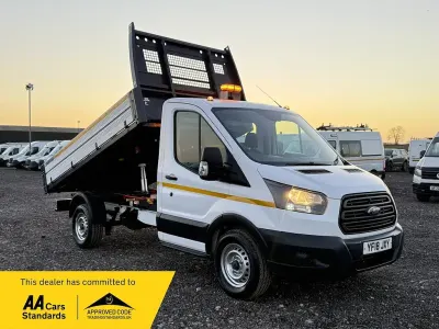 Usado Ford Transit 130 HP (95 kW) 2018 Branco Cabrios