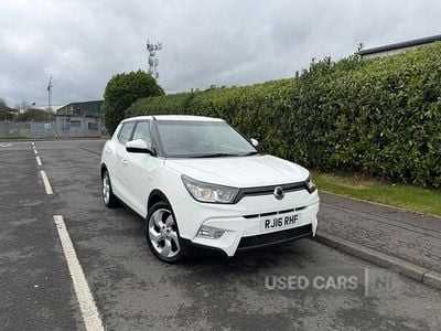 Used Ssangyong (KGM) Tivoli 126 HP (92 kW) 2016 White SUV