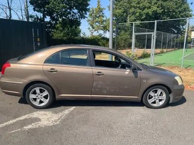 Used Toyota Avensis