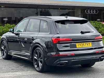Used Audi Q7 Black Edition 231 HP (169 kW) 2025 Black SUV