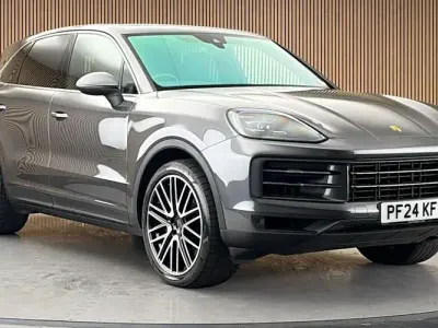 Used Porsche Cayenne 475 HP (349 kW) 2024 Grey SUV