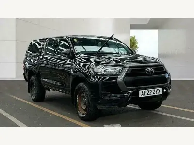 Used Toyota HiLux Active 150 HP (110 kW) 2022 Black Pickup