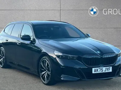 Used BMW 530e M Sport 299 HP (219 kW) 2025 Black sapphire metallic paint Estate