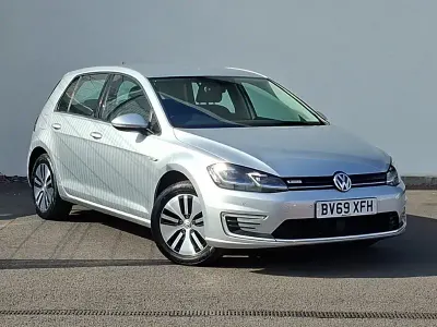 Used VW Golf VII 99 kW (135 HP) 2019 Silver Hatchback