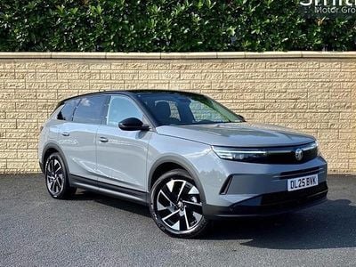 Second-hand Vauxhall Grandland X Ultimate 136 CP (100 kW) 2025 Gri SUV
