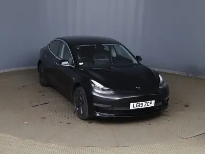 Used Tesla Model 3 Standard Range Plus 177 kW (241 HP) 2019 Black Sedan