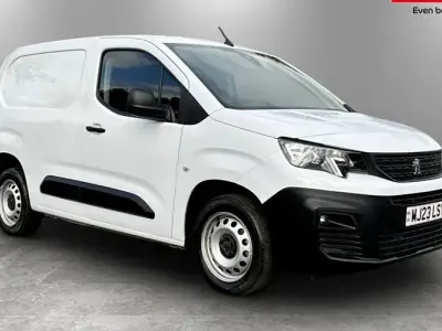 Used Peugeot Partner Premium 102 HP (75 kW) 2023 White MPV