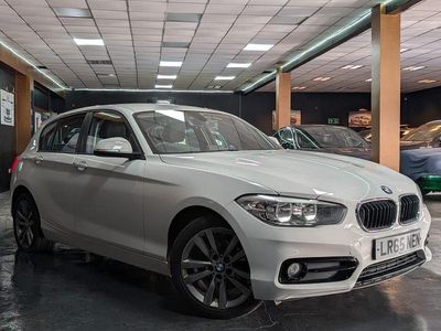 Used BMW 118 Sport Line 136 HP (100 kW) 2015 White Hatchback