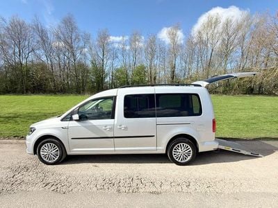 Usado VW Caddy Life 122 HP (89 kW) 2020 Prateado Monovolume