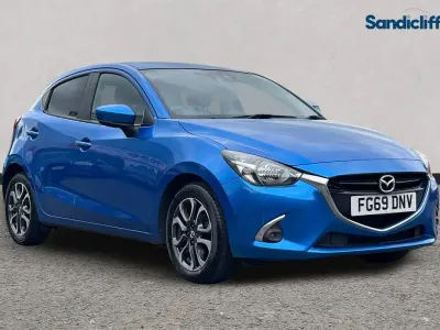 Używany Mazda 2 Inclusive 90 KM (66 kW) 2018 Niebieski Hatchback