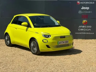 Used Fiat 500e 86 kW (118 HP) 2024 Green Hatchback