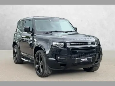 Gebraucht Land Rover Defender SE Dynamic 249 PS (183 kW) 2023 Schwarz SUV