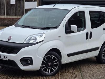 Used Fiat Qubo Lounge 85 HP (62 kW) 2018 White MPV
