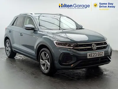 Używany VW T-Roc R-line 150 KM (110 kW) 2023 Niebieski SUV