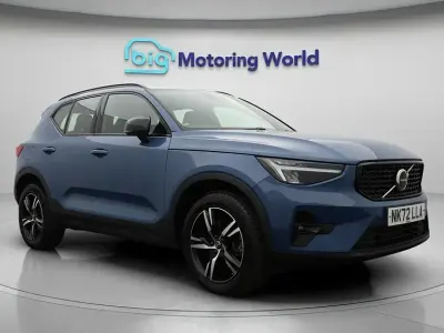 Second-hand Volvo XC40 Plus 163 CP (119 kW) 2022 Albastru SUV