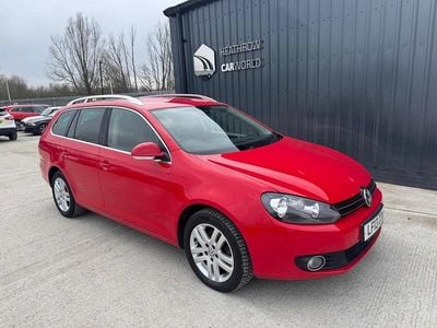 Used VW Golf VII SE 105 HP (77 kW) 2013 Red Estate