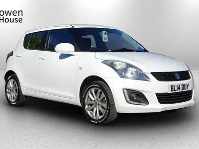 Usado Suzuki Swift SZ3 94 HP (69 kW) 2014 Branco Citadino