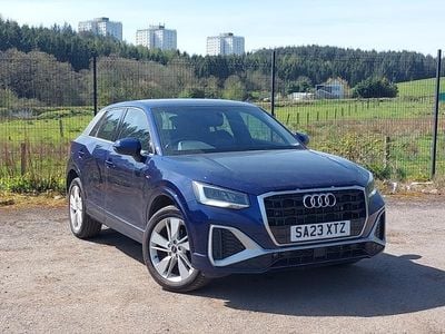 Begagnad Audi Q2 S-Line 150 HK (110 kW) 2023 Blå SUV