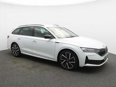 Used Skoda Octavia SportLine 147 HP (108 kW) 2025 White Estate