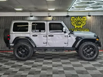 Used Jeep Wrangler Sahara 270 HP (198 kW) 2020 Silver SUV