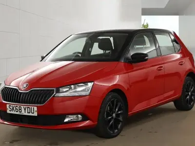 Used Skoda Fabia Colour Edition 75 HP (55 kW) 2018 Red Hatchback