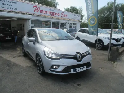 Used Renault Clio Signature 2017 Silver Hatchback